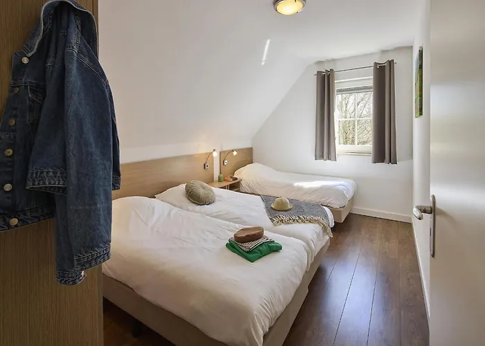 In Limburg Near Subtropical Pool Вилла *